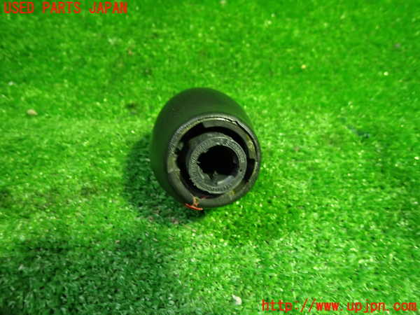 5UPJ-27847570]ルノー・メガーヌ R.S.(ルノー・スポール)(DZF4R)シフトノブ 中古_m0003.jpg