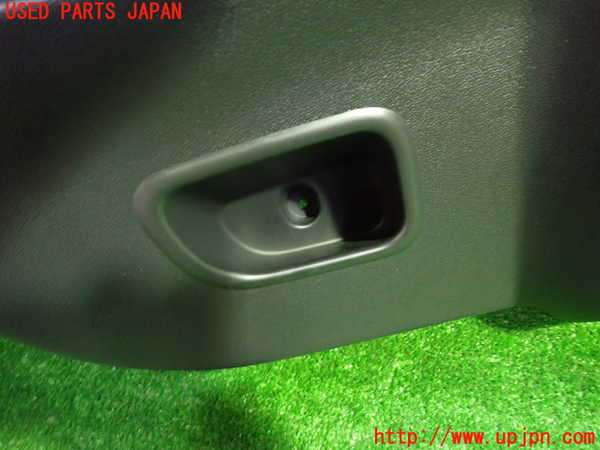 1UPJ-27841578]ルノー・メガーヌ R.S.(ルノー・スポール)(DZF4R)バックドア内張り 中古_m0003.jpg