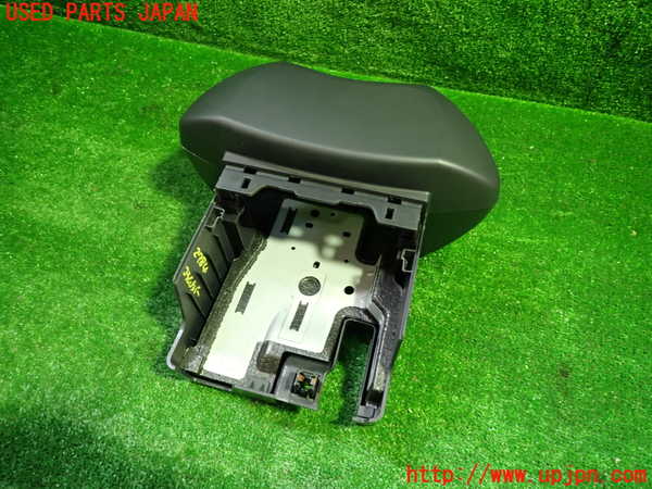 1UPJ-27847905]ルノー・メガーヌ R.S.(ルノー・スポール)(DZF4R)コラムカバー 中古_m0004.jpg