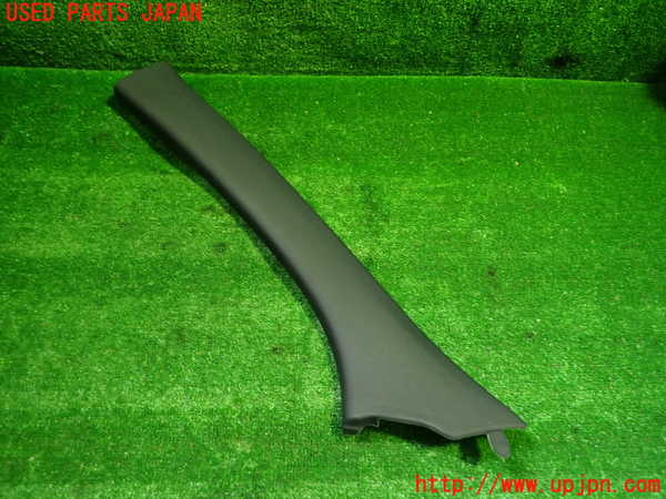 1UPJ-27847660]ルノー・メガーヌ R.S.(ルノー・スポール)(DZF4R)左フロントピラートリム 中古_m0001.jpg