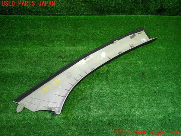 1UPJ-27847660]ルノー・メガーヌ R.S.(ルノー・スポール)(DZF4R)左フロントピラートリム 中古_m0003.jpg