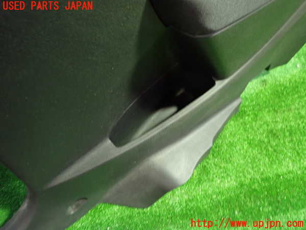 1UPJ-27847675]ルノー・メガーヌ R.S.(ルノー・スポール)(DZF4R)右リアピラートリム 中古_m0002.jpg