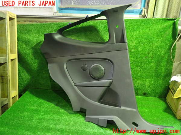 1UPJ-27847680]ルノー・メガーヌ R.S.(ルノー・スポール)(DZF4R)左リアピラートリム 中古_m0001.jpg