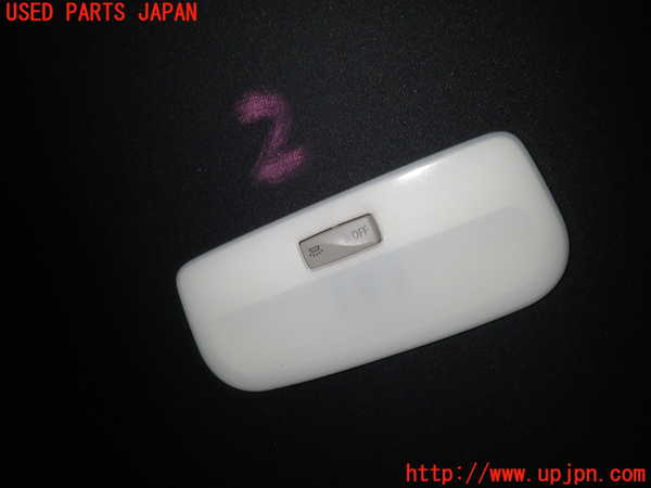 1UPJ-27846412]ルノー・メガーヌ R.S.(ルノー・スポール)(DZF4R)ルームランプ2 (2列目) 中古_m0001.jpg