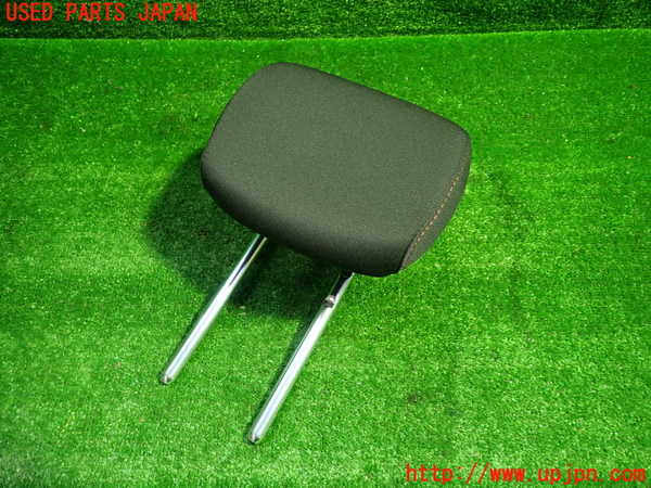 5UPJ-27847130]ルノー・メガーヌ R.S.(ルノー・スポール)(DZF4R)真中2列目ヘッドレスト 中古_m0001.jpg