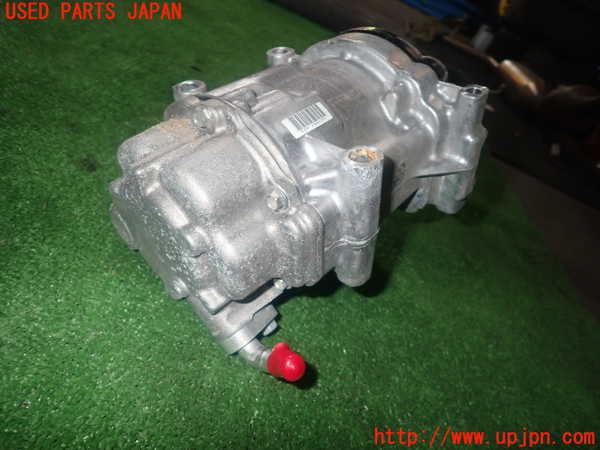 5UPJ-27856025]シエンタハイブリッド(MXPL10G)エアコンコンプレッサー 中古_m0003.jpg