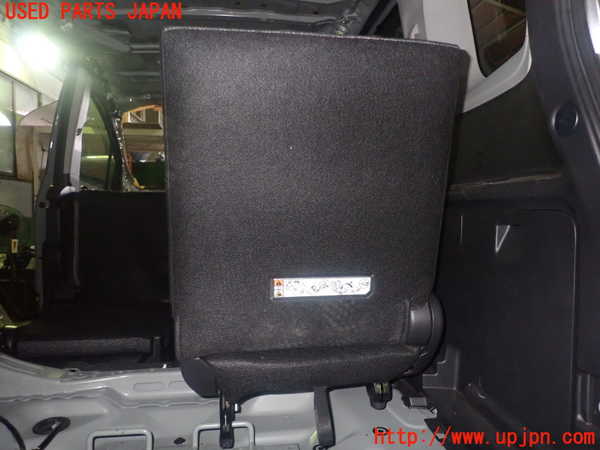 5UPJ-27857235]シエンタハイブリッド(MXPL10G)右3列目シート 中古_m0004.jpg