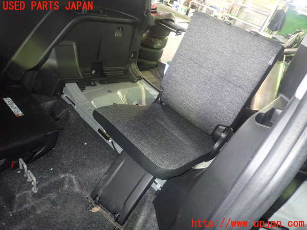 1UPJ-27857265]シエンタハイブリッド(MXPL10G)左3列目シート 中古_m0001.jpg