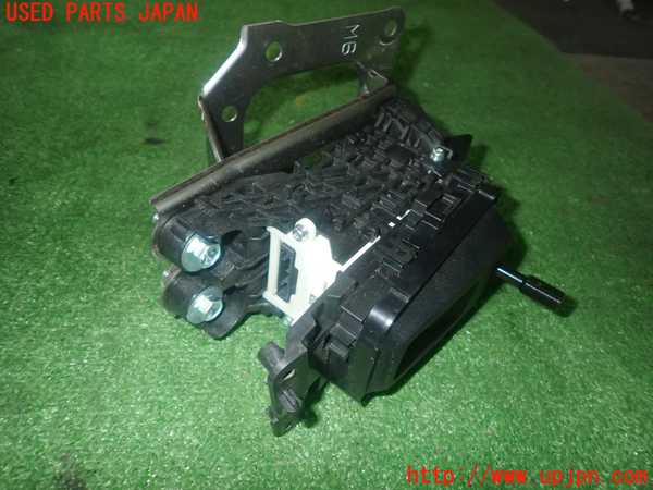 1UPJ-27857555]シエンタハイブリッド(MXPL10G)ATシフトレバー 中古_m0002.jpg