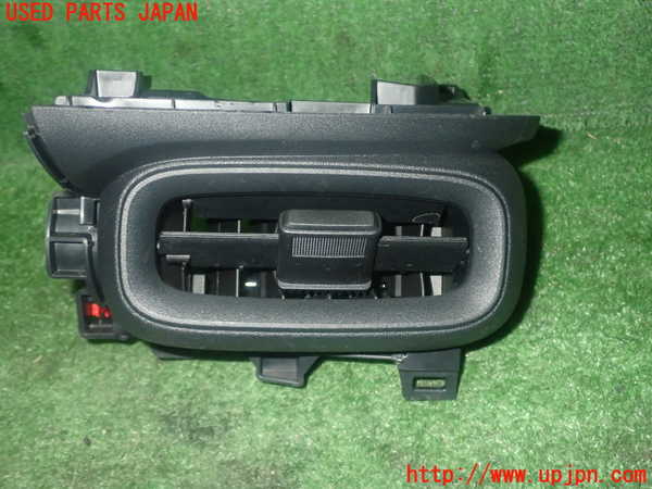 1UPJ-27857526]シエンタハイブリッド(MXPL10G)エアコン吹き出し口1 (右) 中古_m0001.jpg