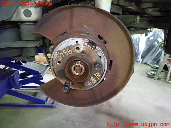 5UPJ-27864305]BMW M3 クーペ(WD40) E92 左リアナックルハブ 中古_m0001.jpg