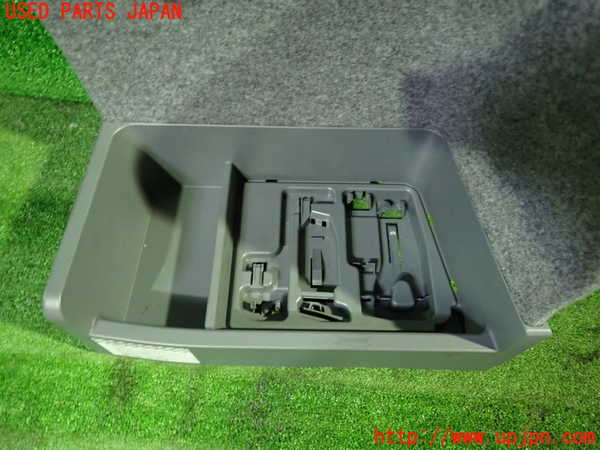 1UPJ-27867773]BMW M3 クーペ(WD40) E92 ラゲッジトレイ3 中古_m0002.jpg