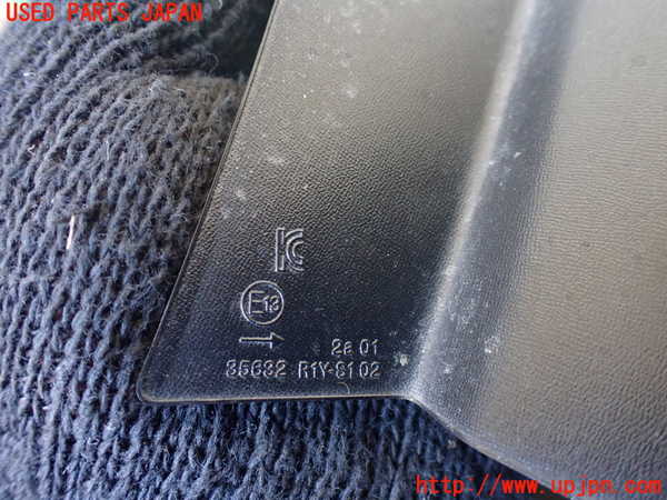 5UPJ-27871530]ルノー・アルカナ(LJLH4MH)右テールランプ 中古_m0003.jpg