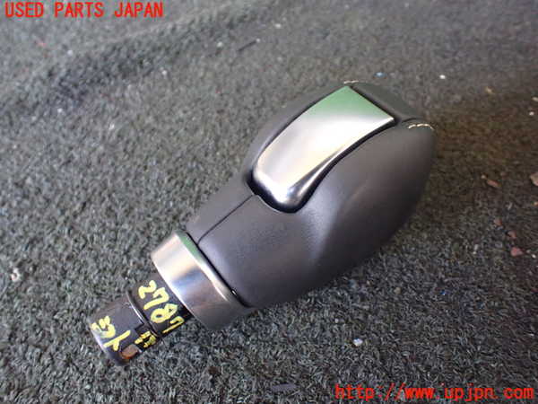 5UPJ-27877570]ルノー・アルカナ(LJLH4MH)シフトノブ 中古_m0002.jpg