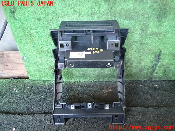 5UPJ-27877691]ルノー・アルカナ(LJLH4MH)内装トリム類1 中古_m0002.jpg