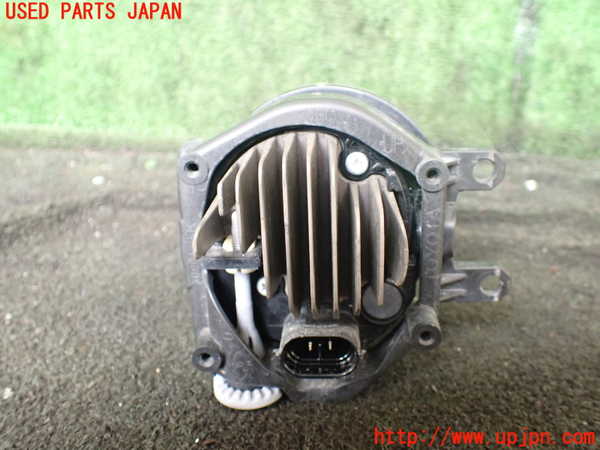 1UPJ-27881180]アルファード(AGH30W)右フォグ 中古_m0003.jpg