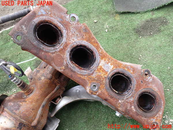 5UPJ-27882041]アルファード(AGH30W)エキマニ1 触媒 マニバーター 中古_m0003.jpg