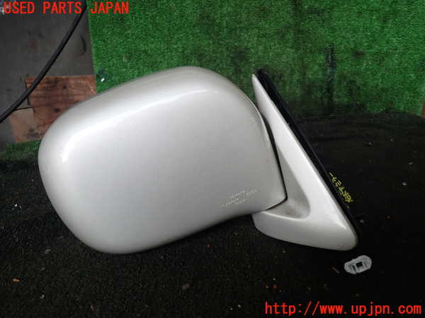 1UPJ-27891210]ハイエースワゴン100系(KZH106W)右ドアミラー 中古_m0001.jpg