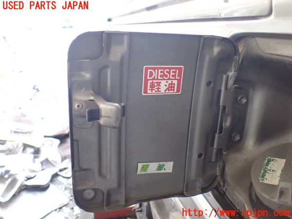 1UPJ-27891690]ハイエースワゴン100系(KZH106W)フューエルリッド 中古_m0002.jpg