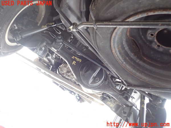 1UPJ-27894400]ハイエースワゴン100系(KZH106W)リアデフホーシング 中古_m0001.jpg