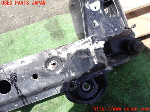 1UPJ-27895285]ハイエースワゴン100系(KZH106W)フロントメンバー 中古_m0003.jpg