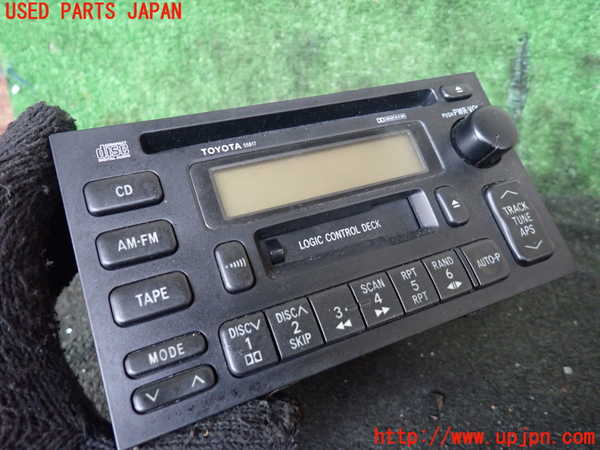 1UPJ-27896495]ハイエースワゴン100系(KZH106W)CD&カセットプレイヤー 中古_m0002.jpg