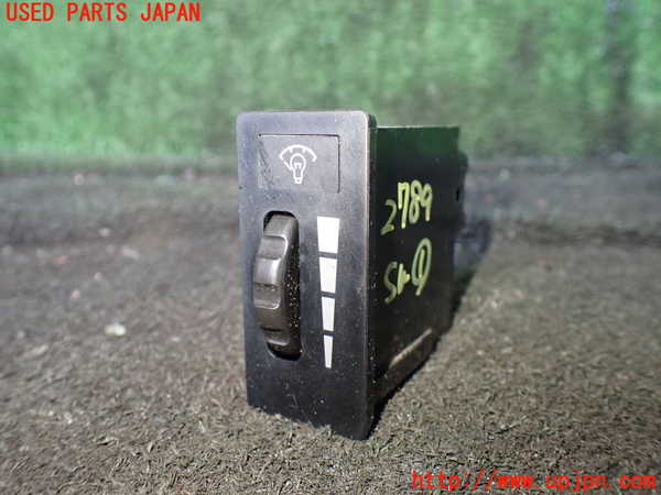 1UPJ-27896306]ハイエースワゴン100系(KZH106W)スイッチ1(メーター照度) 中古_m0001.jpg