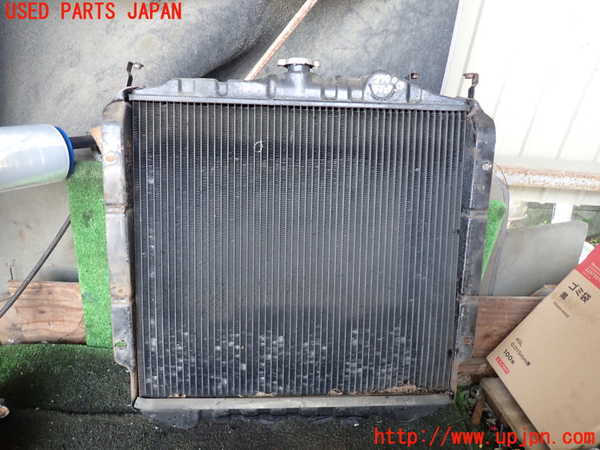 1UPJ-27902321]三菱ジープ(J55)ラジエーター1 中古_m0001.jpg