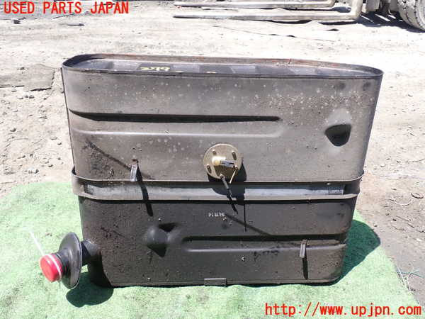 1UPJ-27902500]三菱ジープ(J55)燃料タンク 中古_m0001.jpg