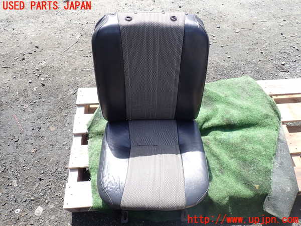 1UPJ-27907035]三菱ジープ(J55)運転席シート 中古_m0001.jpg