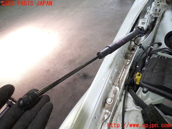 1UPJ-27921068]ベンツ C220 d ステーションワゴン S205 (205214)ボンネットダンパー 中古_m0001.jpg