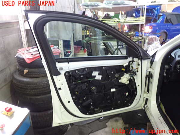 1UPJ-27921260]ベンツ C220 d ステーションワゴン S205 (205214)左前ドア M62 中古_m0003.jpg