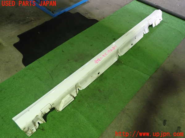 1UPJ-27921390]ベンツ C220 d ステーションワゴン S205 (205214)右サイドステップ 中古_m0001.jpg