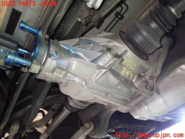 1UPJ-27924355]ベンツ C220 d ステーションワゴン S205 (205214)リアデフ 中古_m0001.jpg