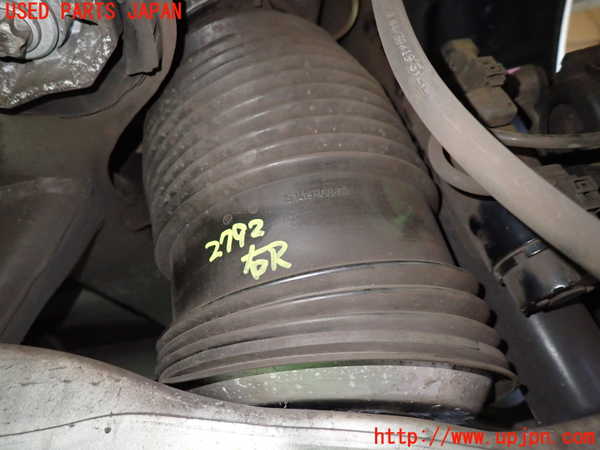 1UPJ-27925100]ベンツ C220 d ステーションワゴン S205 (205214)右リアスプリング 中古_m0001.jpg