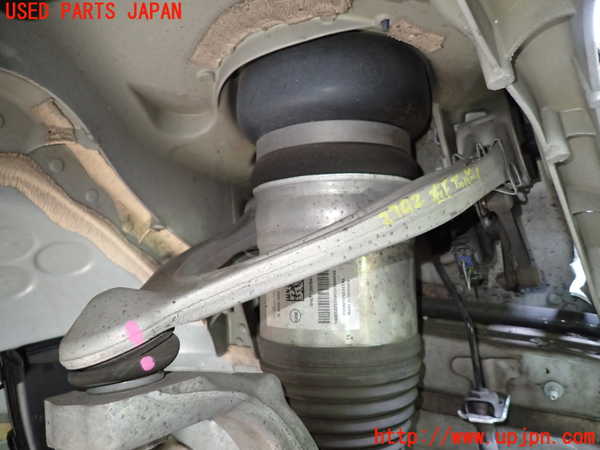 1UPJ-27925126]ベンツ C220 d ステーションワゴン S205 (205214)右フロントアッパーアーム1 中古_m0001.jpg