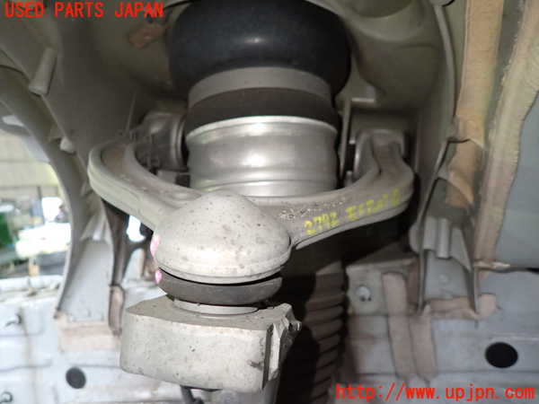 1UPJ-27925136]ベンツ C220 d ステーションワゴン S205 (205214)左フロントアッパーアーム1 中古_m0001.jpg