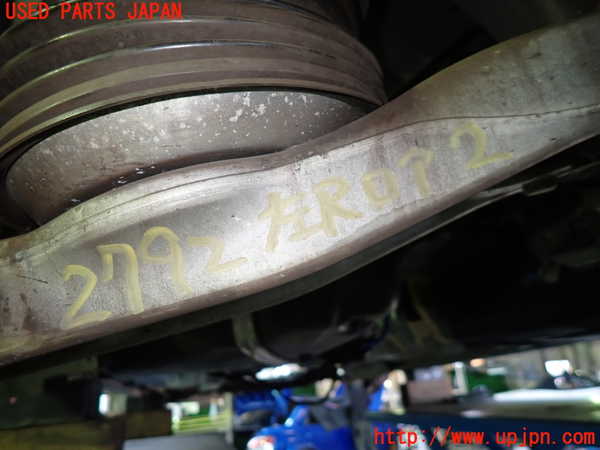 1UPJ-27925227]ベンツ C220 d ステーションワゴン S205 (205214)左リアロアアーム2 中古_m0002.jpg