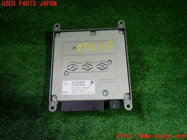 1UPJ-27926525]ベンツ C220 d ステーションワゴン S205 (205214)アンプ 中古_m0003.jpg