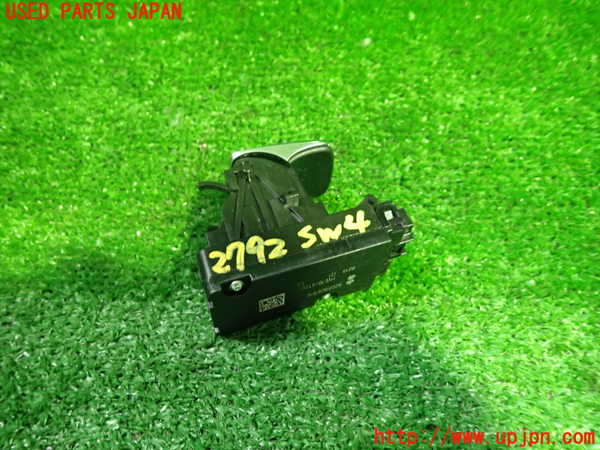 1UPJ-27926309]ベンツ C220 d ステーションワゴン S205 (205214)スイッチ4 (電動パーキング) 中古_m0003.jpg