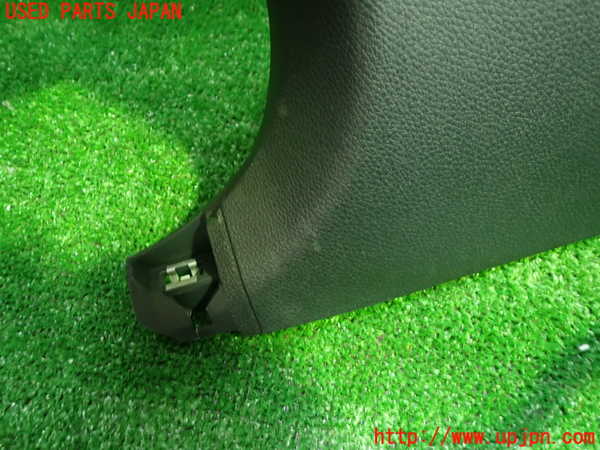 1UPJ-27927670]ベンツ C220 d ステーションワゴン S205 (205214)左センターピラートリム 中古_m0002.jpg