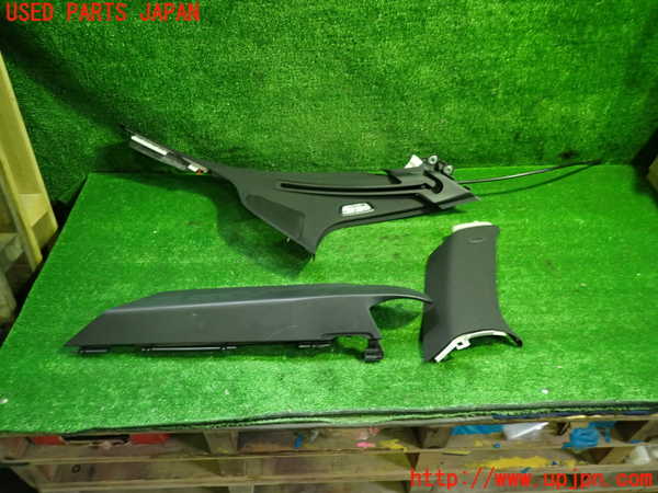 1UPJ-27927680]ベンツ C220 d ステーションワゴン S205 (205214)左リアピラートリム 中古_m0001.jpg