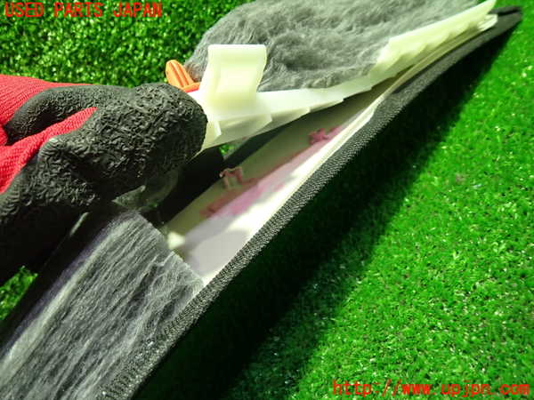 1UPJ-27927680]ベンツ C220 d ステーションワゴン S205 (205214)左リアピラートリム 中古_m0003.jpg