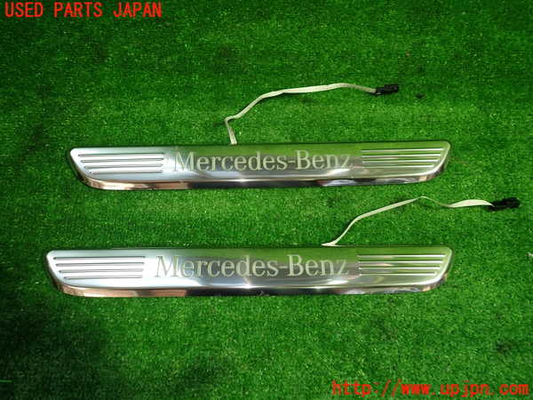 1UPJ-27927740]ベンツ C220 d ステーションワゴン S205 (205214)スカッフプレート 中古_m0001.jpg