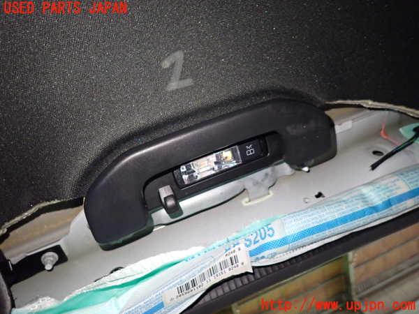 1UPJ-27926412]ベンツ C220 d ステーションワゴン S205 (205214)ルームランプ2 (２列目右) 中古_m0001.jpg