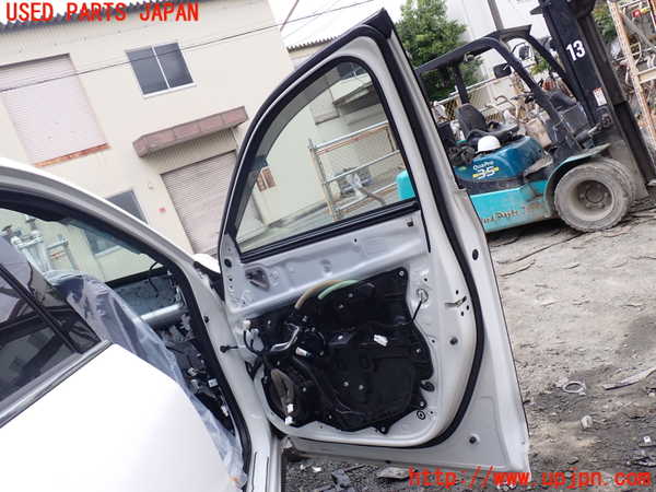 1UPJ-27931230]CX-8(KG5P)右前ドア 中古 AGC M814 43R-010471_m0004.jpg