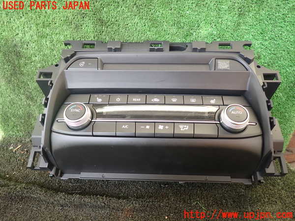 1UPJ-27936066]CX-8(KG5P)エアコンスイッチ1 中古_m0001.jpg