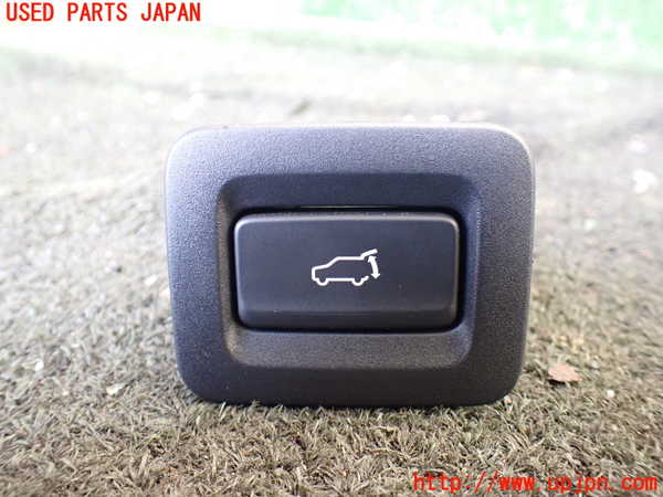 1UPJ-27936311]CX-8(KG5P)スイッチ6(リアゲート) 中古_m0001.jpg