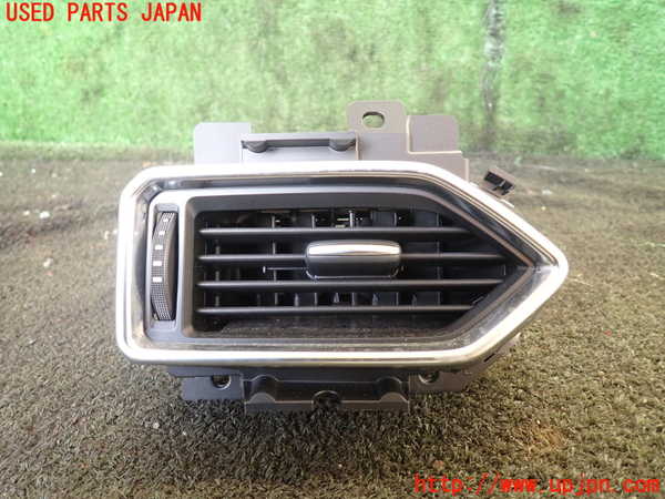 1UPJ-27937527]CX-8(KG5P)エアコン吹き出し口2 中古_m0001.jpg