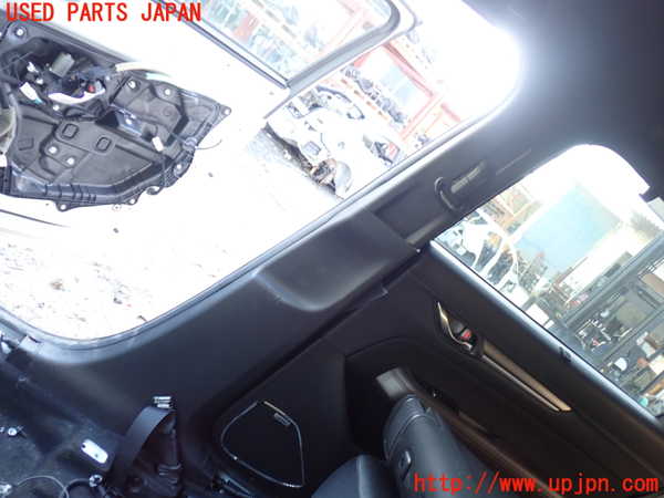 1UPJ-27937665]CX-8(KG5P)右センターピラートリム 中古_m0001.jpg